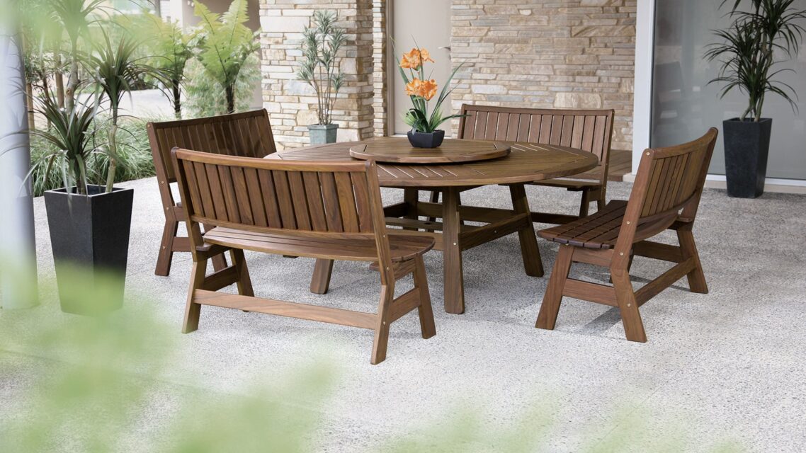 Classic Ipe 58" Derby Round Dining Table Jensen Outdoor