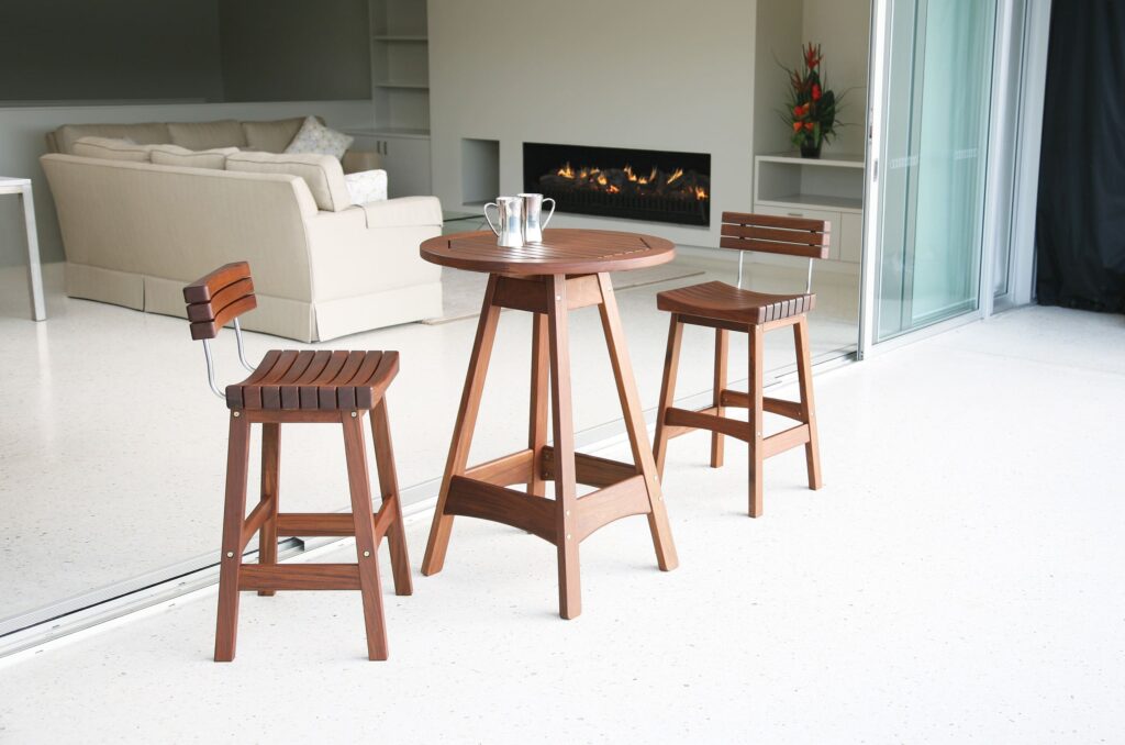 Classic Ipe 28" Venice Round Hi Dining Table Jensen Outdoor