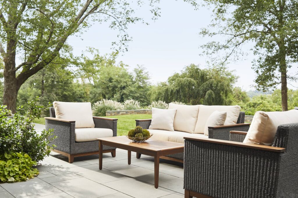 Coral Loveseat Jensen Outdoor
