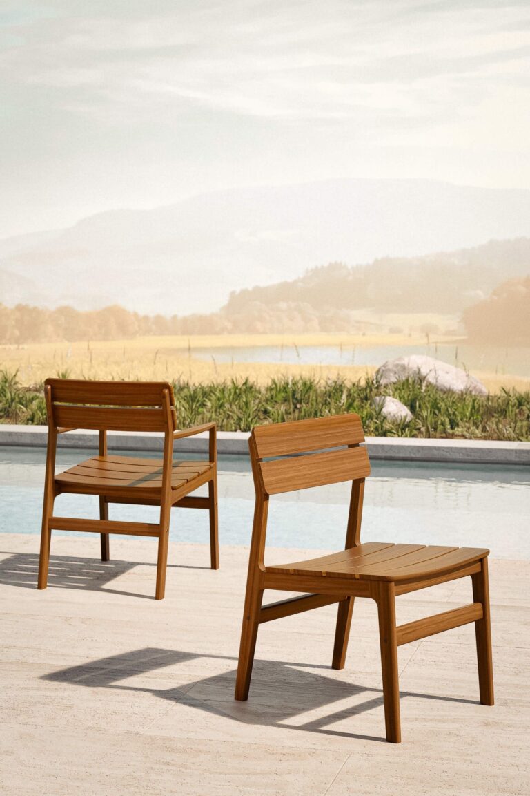 JensenOutdoor_InnovaCollection_AuroraDiningChairs_Lifestyle3